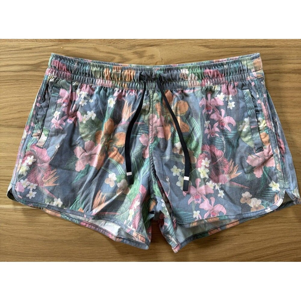 Salt Life Live Salty Women's Swim Shorts L Pastel Floral Beach Cruise Resort